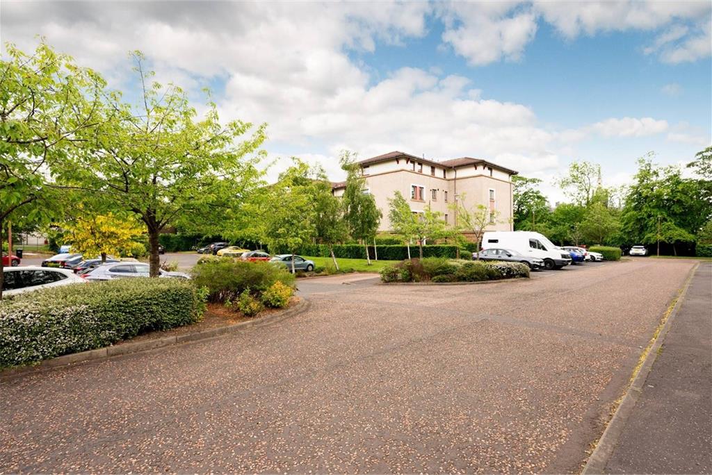 2/2 North Werber Place,
Edinburgh,
EH4 1TE - image 18