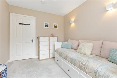 3 Hallcroft Gardens, Ratho, Newbridge, EH28 8SG - image 17