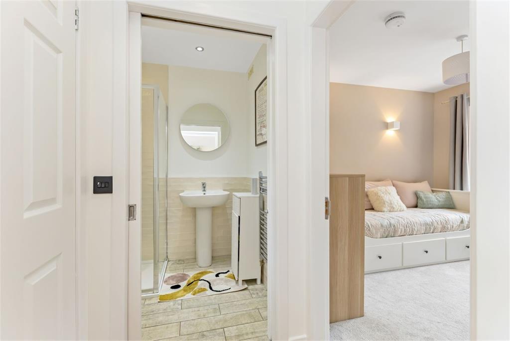 3 Hallcroft Gardens, Ratho, Newbridge, EH28 8SG - image 18