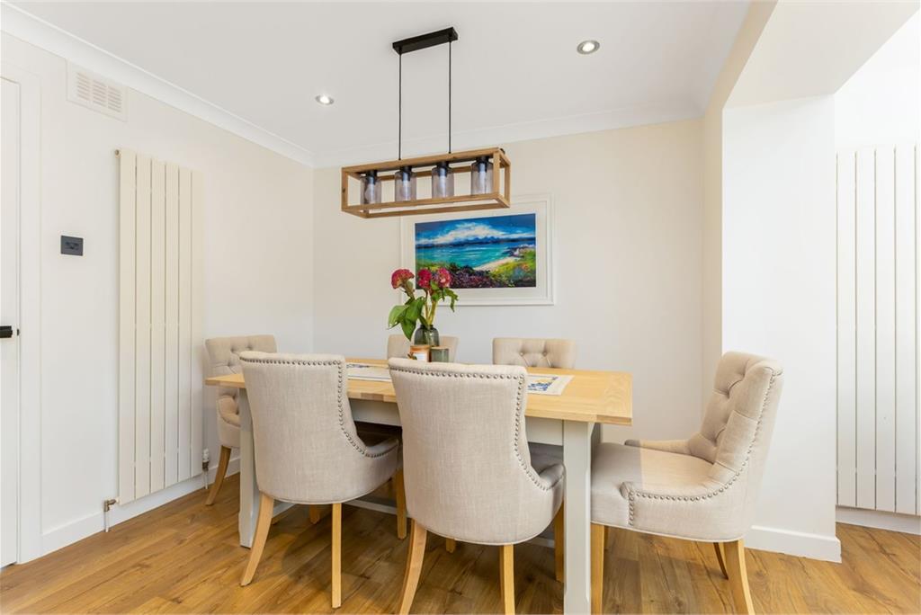 3 Hallcroft Gardens, Ratho, Newbridge, EH28 8SG - image 9