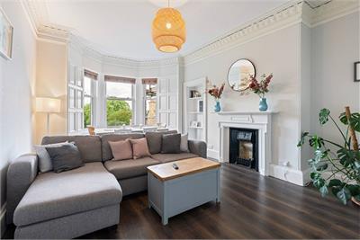 4F2 207 Bruntsfield Place, , Edinburgh, EH10 4DH - image 2