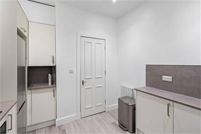 4F2 207 Bruntsfield Place, , Edinburgh, EH10 4DH - image 12