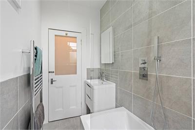 4F2 207 Bruntsfield Place, , Edinburgh, EH10 4DH - image 22