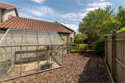 32 Vinefields, Pencaitland, EH34 5HD - image 21