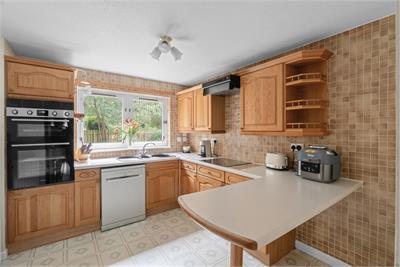 32 Vinefields, Pencaitland, EH34 5HD - image 7