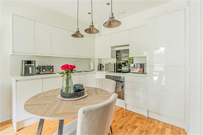 18 Lochend Butterfly Way, Edinburgh, EH7 5BF - image 5