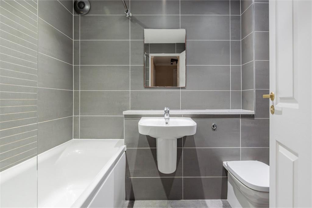 6/6 East Parkside, Edinburgh EH16 5XJ - image 16