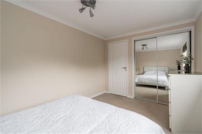 6/6 East Parkside, Edinburgh EH16 5XJ - image 5