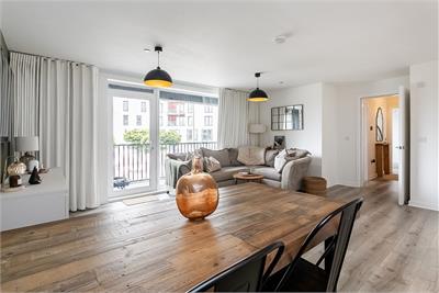 Flat 9, 5 Waterfront Avenue, Edinburgh, EH5 1RT - image 8