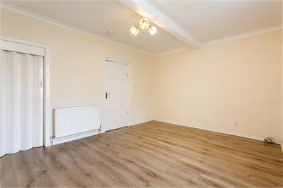 30/1 Prestonfield Avenue, Edinburgh, EH16 5EH - image 4