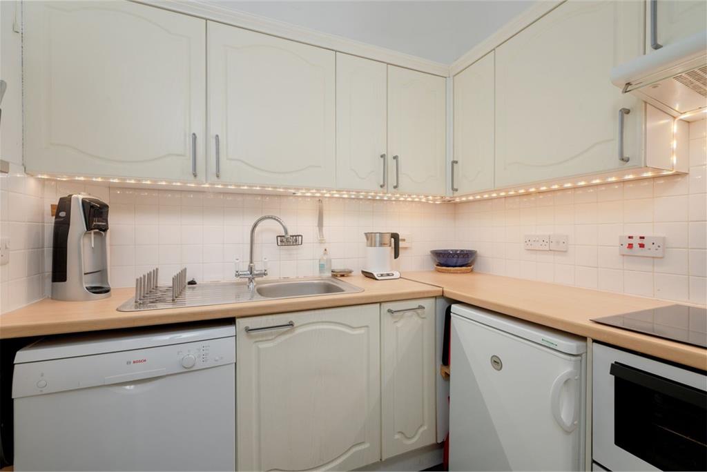 53 Comely Bank Avenue, Edinburgh, EH4 1ET - image 7