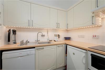 53 Comely Bank Avenue, Edinburgh, EH4 1ET - image 7