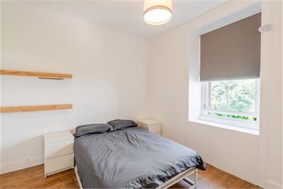 2f4 26 Henderson Gardens, Leith, Edinburgh, EH6 6BX - image 3