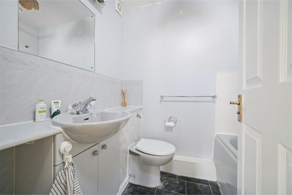 37/6 Parkside Terrace, Newington, Edinburgh, EH16 5XR - image 9