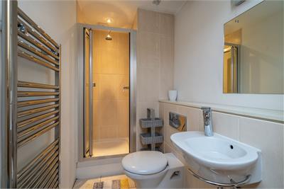 4/3 Davie Street, Newington, Edinburgh, EH8 9EB - image 16
