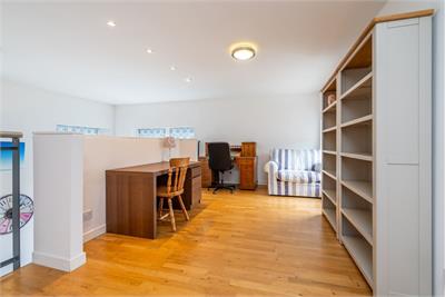 4/3 Davie Street, Newington, Edinburgh, EH8 9EB - image 17