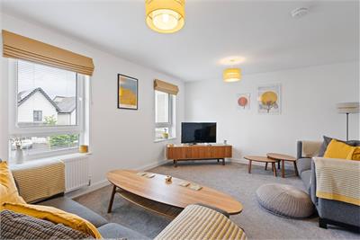 3 Barnyard Park Rigg, South Gyle, EH12 9LJ - image 2
