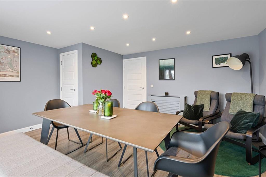 3 Barnyard Park Rigg, South Gyle, EH12 9LJ - image 8