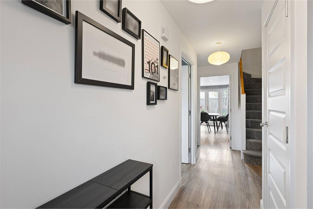 3 Barnyard Park Rigg, South Gyle, EH12 9LJ - image 10
