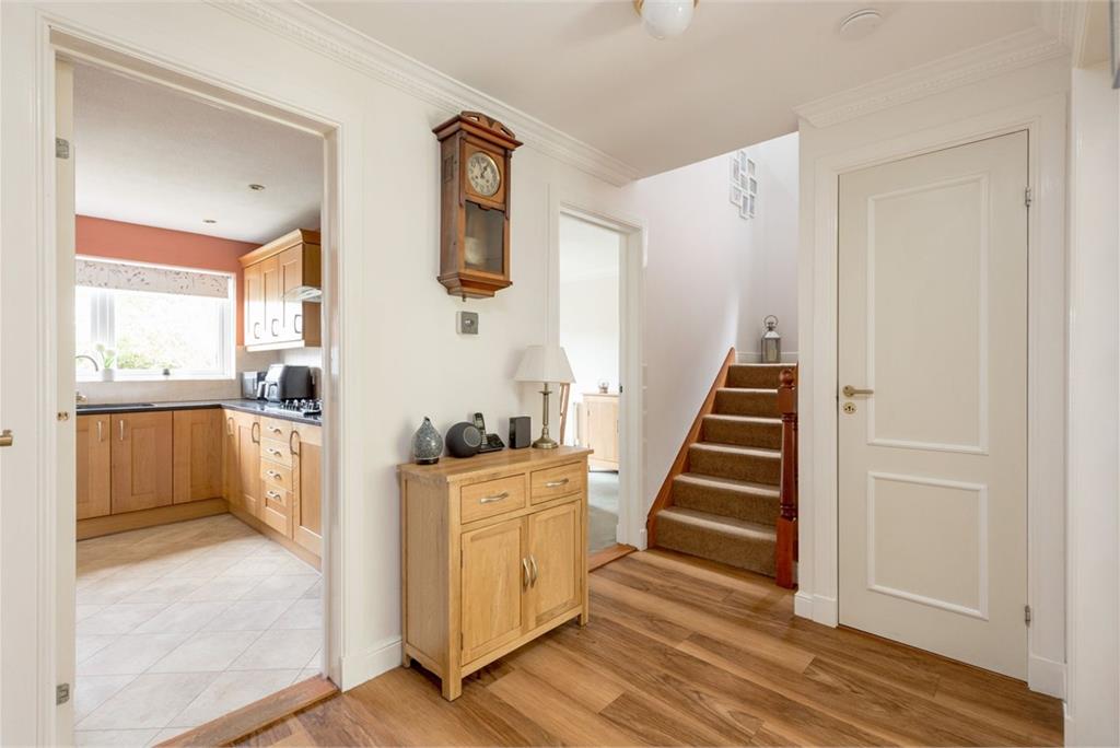 26 Galachlawside, Edinburgh, EH10 7JG - image 18
