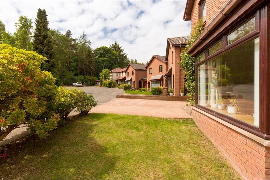 26 Galachlawside, Edinburgh, EH10 7JG - image 27