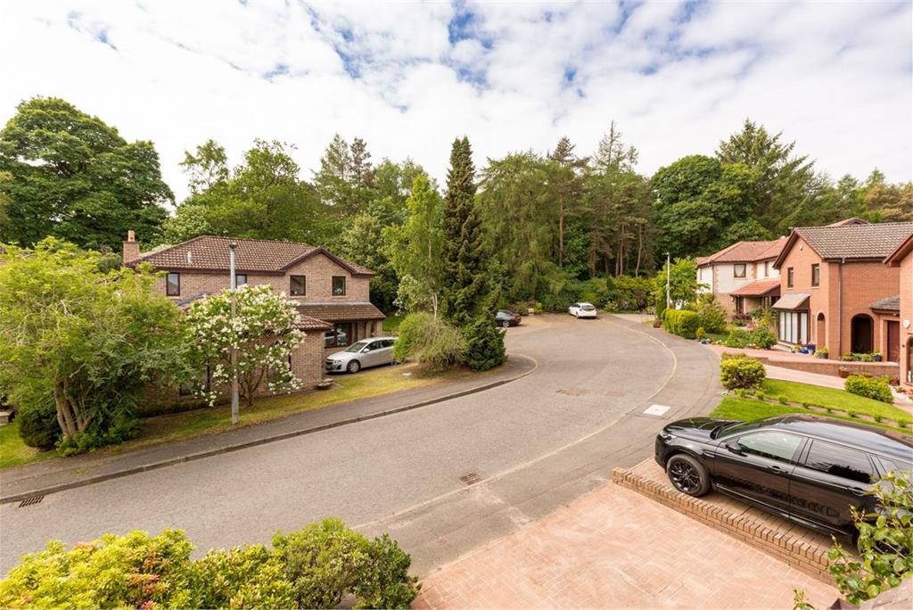 26 Galachlawside, Edinburgh, EH10 7JG - image 7