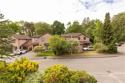 26 Galachlawside, Edinburgh, EH10 7JG - image 7