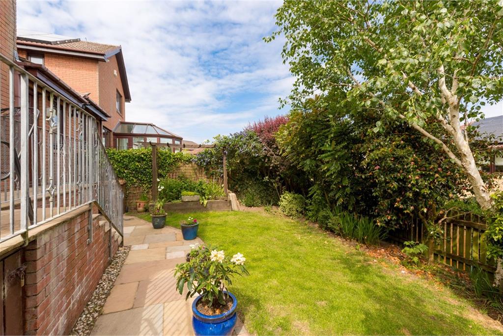 26 Galachlawside, Edinburgh, EH10 7JG - image 10