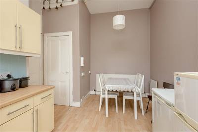129 (2f2), Gilmore Place, Bruntsfield, Edinburgh, EH3 9PP - image 11