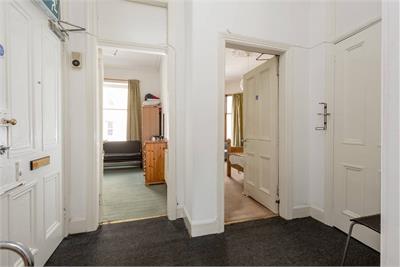 129 (2f2), Gilmore Place, Bruntsfield, Edinburgh, EH3 9PP - image 20