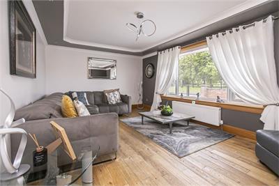 14 Camdean Crescent, Rosyth, KY11 2TJ - image 3
