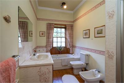 7 Eskside West, Musselburgh, East Lothian, EH21 6HZ - image 20
