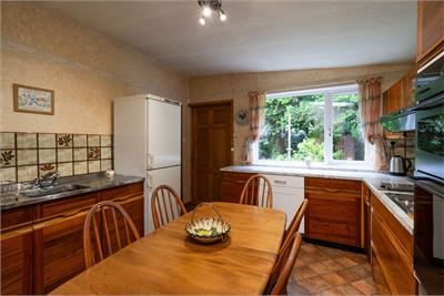 7 Eskside West, Musselburgh, East Lothian, EH21 6HZ - image 3
