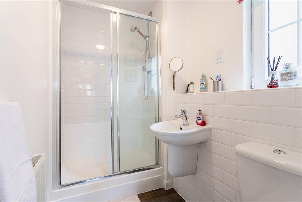 6 Gillespie Grove, , Kirkcaldy, KY2 6ZU - image 11