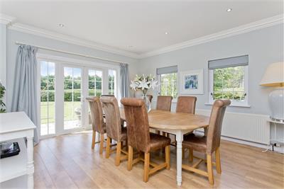 17 Carmaben Brae, Dolphinton, West Linton, EH46 7HF - image 5