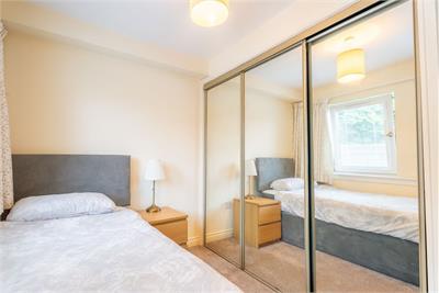 29 Hollywood, Largs, KA30 8SR - image 13