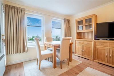 29 Hollywood, Largs, KA30 8SR - image 5
