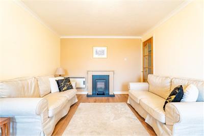 29 Hollywood, Largs, KA30 8SR - image 7