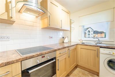 29 Hollywood, Largs, KA30 8SR - image 8