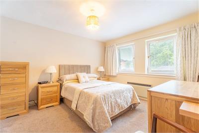 29 Hollywood, Largs, KA30 8SR - image 10