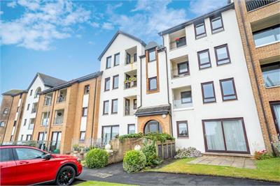 29 Hollywood, Largs, KA30 8SR - image 1