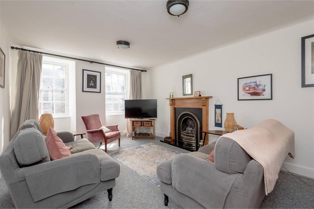 74b, High Street, Dunbar, EH42 1JH - image 1