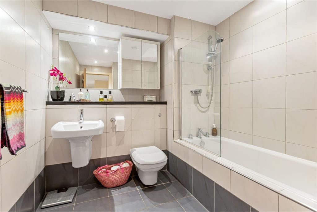 8/10 Western Harbour Terrace, Edinburgh, EH6 6JN - image 17