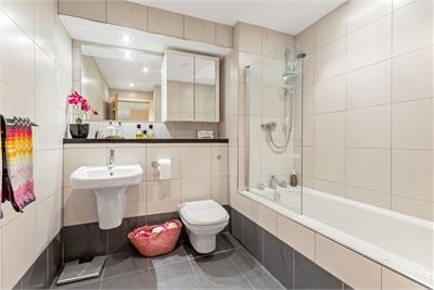 8/10 Western Harbour Terrace, Edinburgh, EH6 6JN - image 17