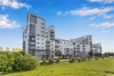 8/10 Western Harbour Terrace, Edinburgh, EH6 6JN - image 24
