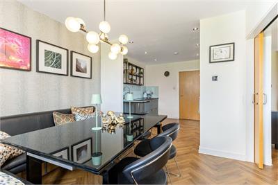 8/10 Western Harbour Terrace, Edinburgh, EH6 6JN - image 4