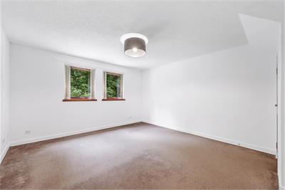 14 Old Mill Court, Dunfermline, KY11 4TT - image 4