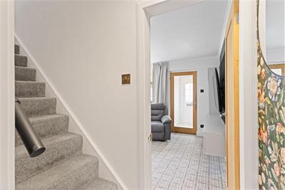 35 Finlay Avenue, East Calder, Livingston, EH53 0RP - image 4