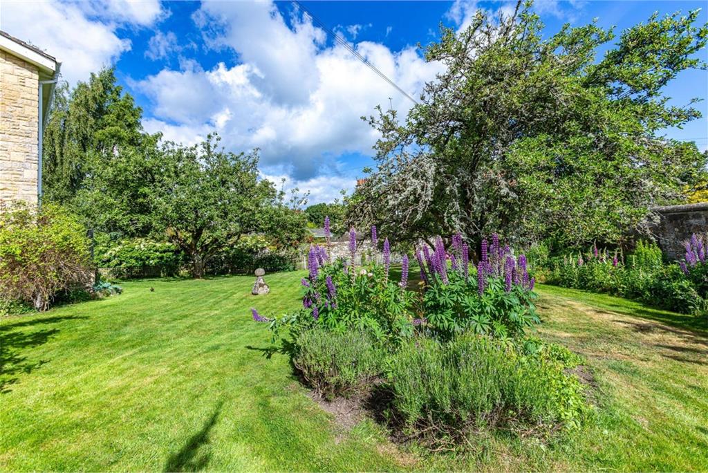 Greenan, Waverley Road, Melrose, TD6 9SH - image 35