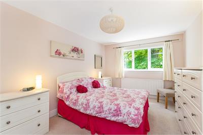 20/4 Cramond Road North, Cramond, EDINBURGH, EH4 6JE - image 11